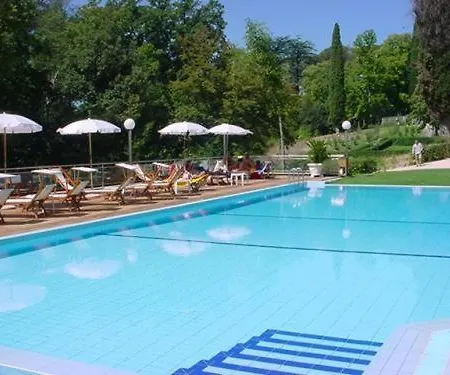 Park Potenziani Ξενοδοχείο 4*