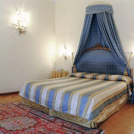 Park Potenziani Ξενοδοχείο 4*