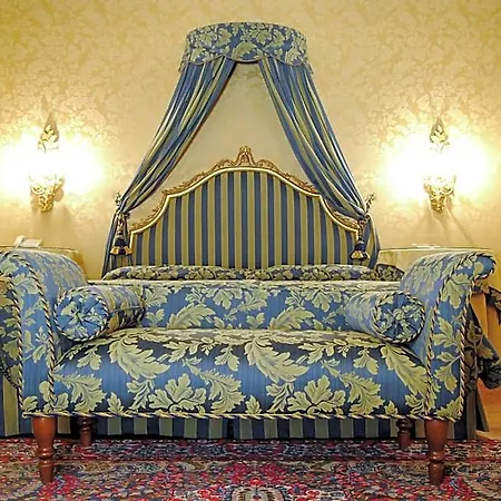 Park Potenziani Szálloda 4*